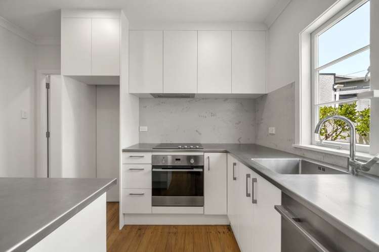 2/27 Calliope Road Devonport_8