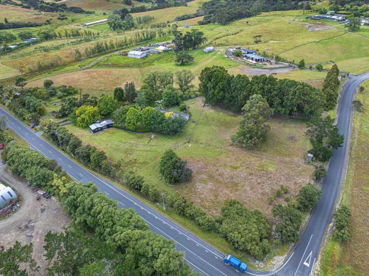 414 Kaipara Coast Highway Helensville_71