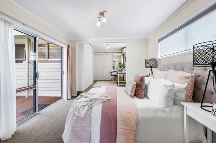 10 Borrowdace Avenue Botany Downs_18