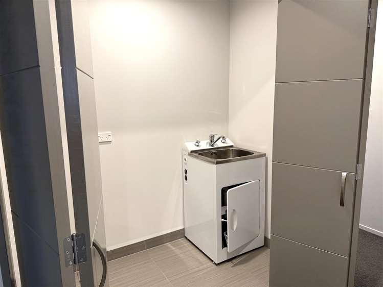 21 Ashley Drive Paroa_17