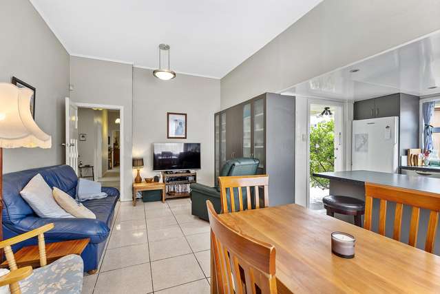 195 Coutts Street Rongotai_2