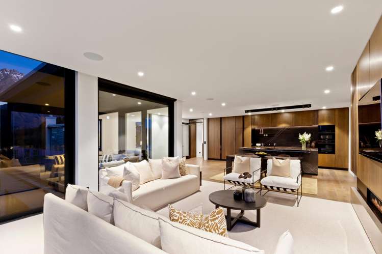 5 Old Homestead Place Kelvin Heights_11