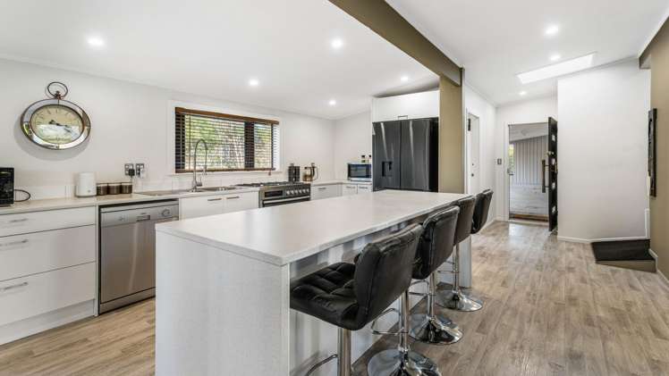 47 Baird Road_3