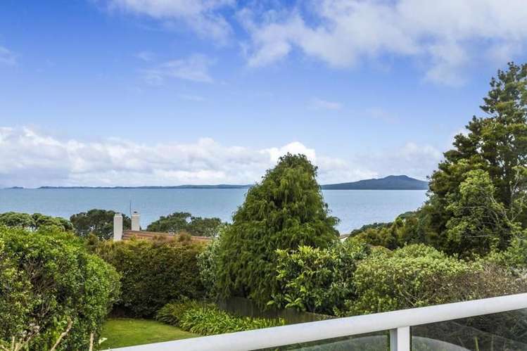 179 Beach Road Castor Bay_1