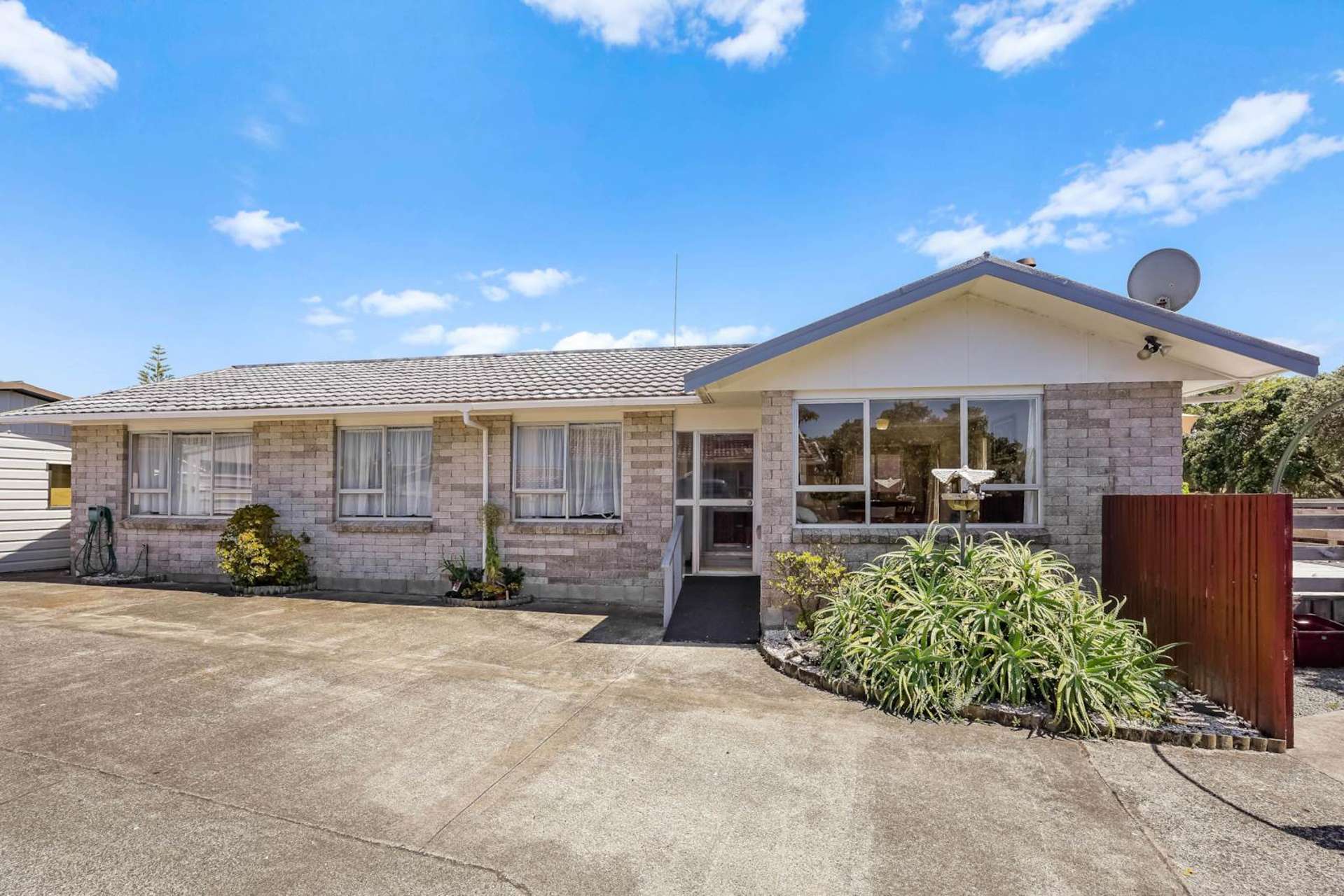 14 Rakatau Place Ruakaka_0