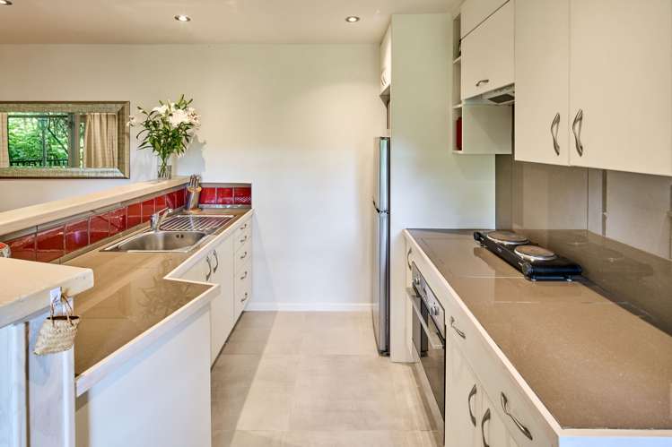 194 Eastern Hutt Road Taita_22