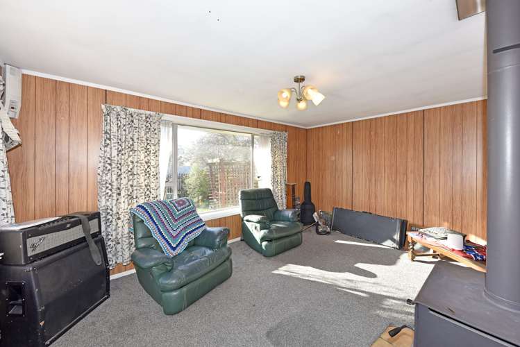172 Shortland Street Aranui_11