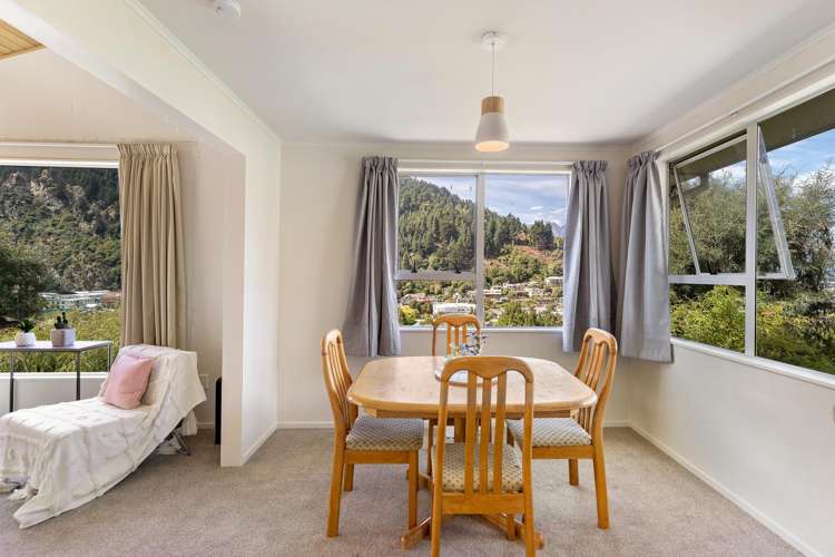 36 Huff Street Queenstown_25