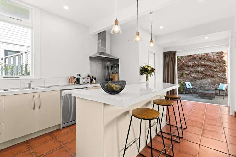 23 Fitzroy Road Bluff Hill_10