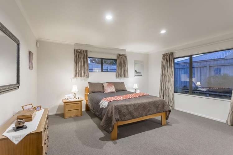 146 Guildford Drive Paraparaumu Beach_10