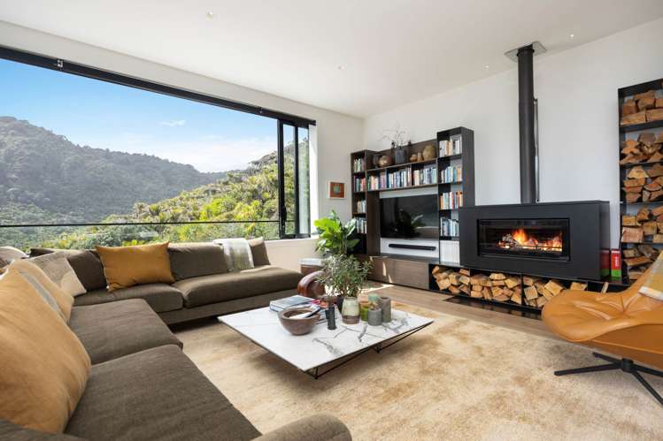 111 Garden Road Piha_5