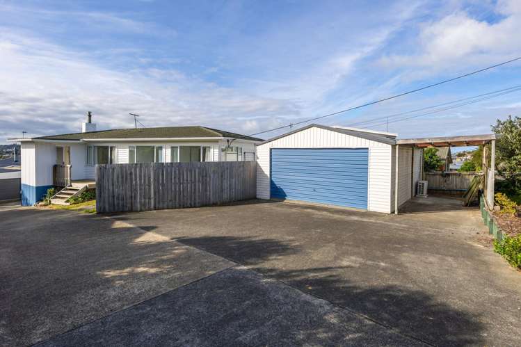 772 Whangaparaoa Road Manly_23