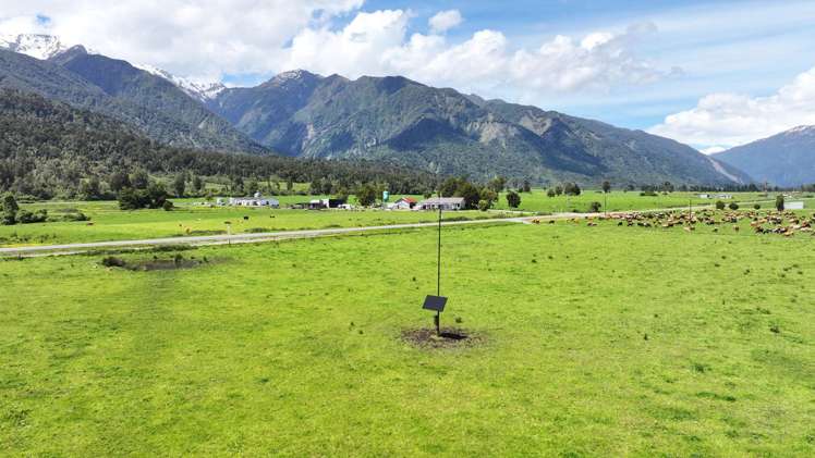 1627 Whataroa Highway Whataroa_20