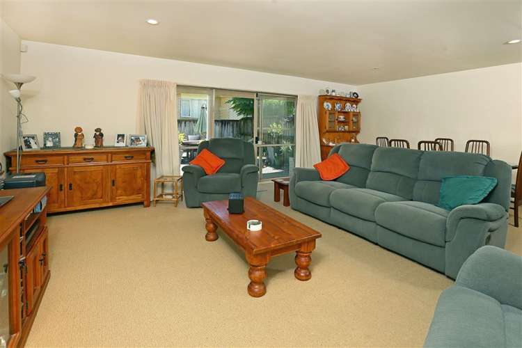 4/17 Charlenne Close Ranui_4