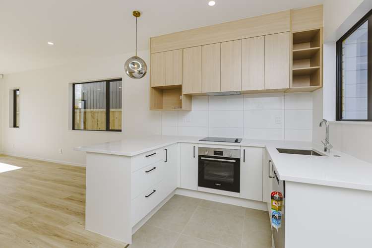 49 Paetai Lane Te Atatu Peninsula_6