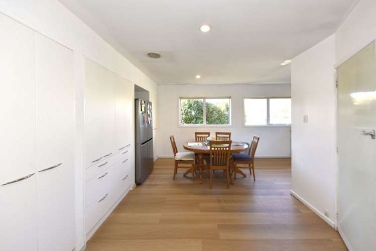 6 Adrian Place Shirley_7