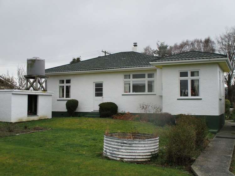 10 Ryley Street Owaka_12