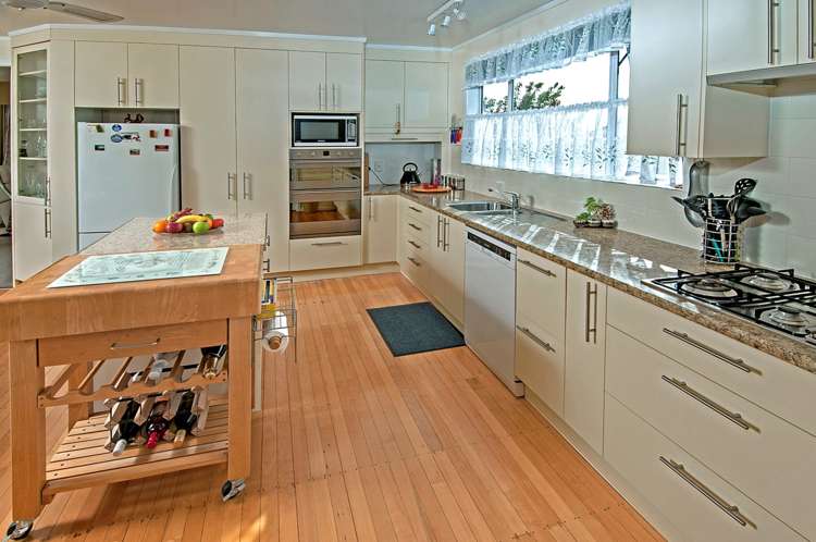 5 Milich Terrace Te Atatu South_2