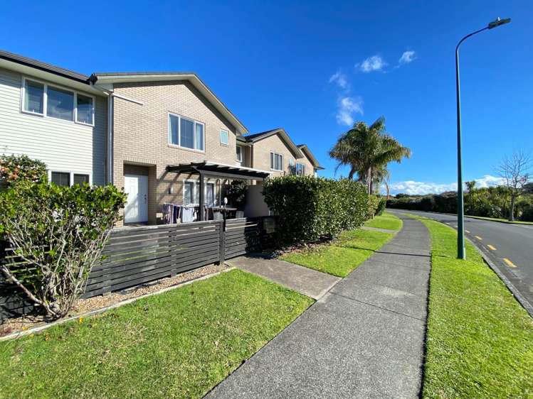 3/10 Salford Crescent Flat Bush_11