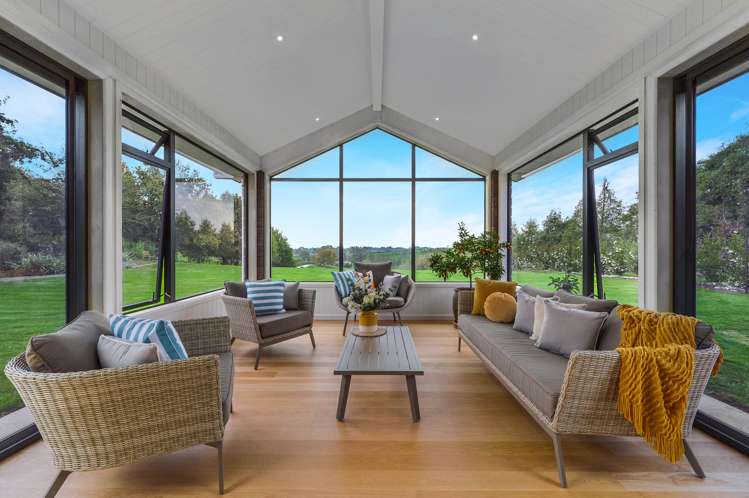 7 Windleborn Road Ngahinapouri_4