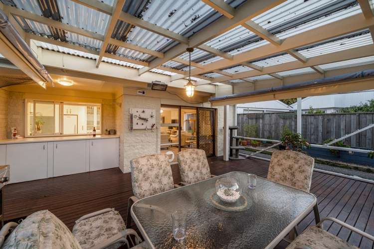 2/13A Wilbur Place Sunnyhills_18