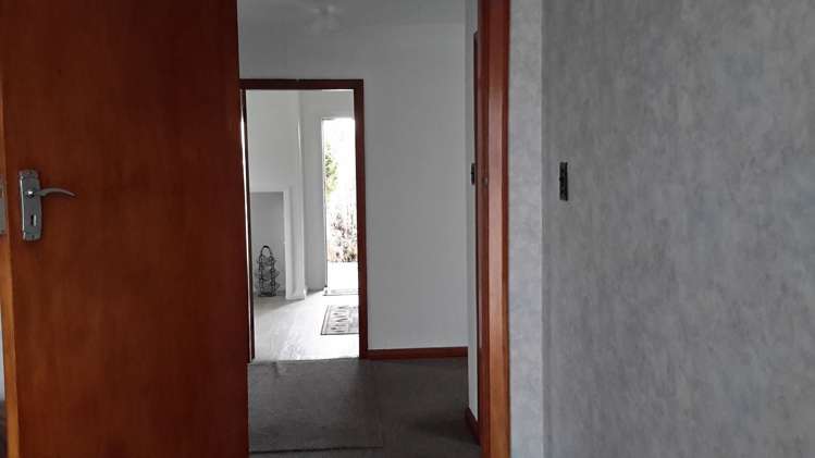 37 Scobie Road Waverley_16