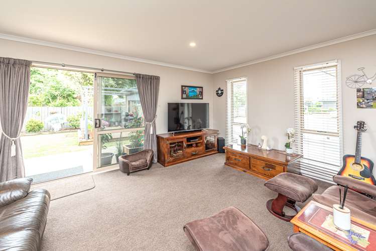 27 Buckingham Place Springvale_4