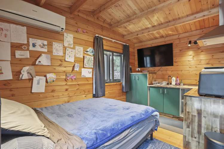 5 Laingholm Drive Laingholm_15