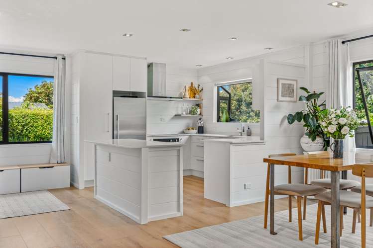 31 Crampton Court Orewa_3