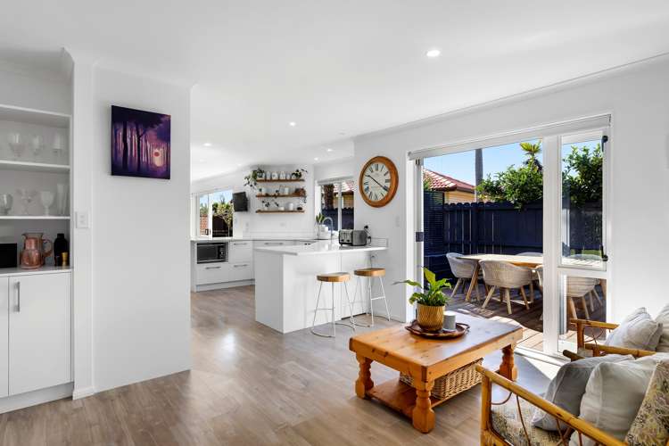 48 Oriental Parade Papamoa_14