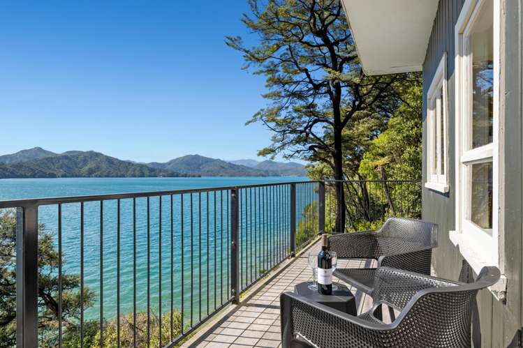 2717 Queen Charlotte Drive Queen Charlotte Sound_10