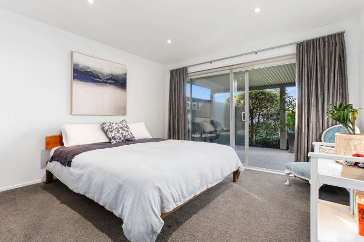 1 Charles Dickens Drive Mellons Bay_20