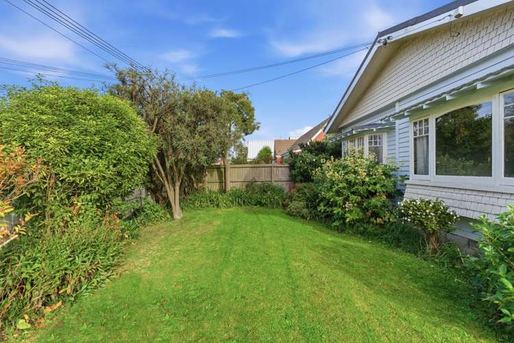48 St Andrews Square Strowan_21