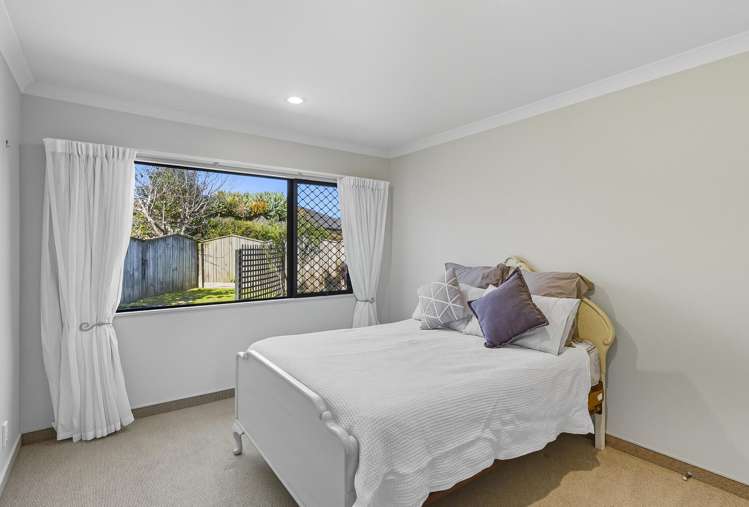 2 Quadrant Heights Paraparaumu_15