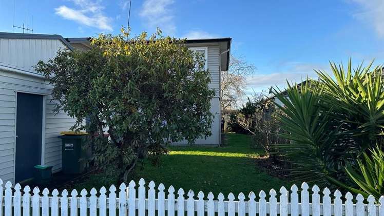 1/4 Richan Street Glenview_4