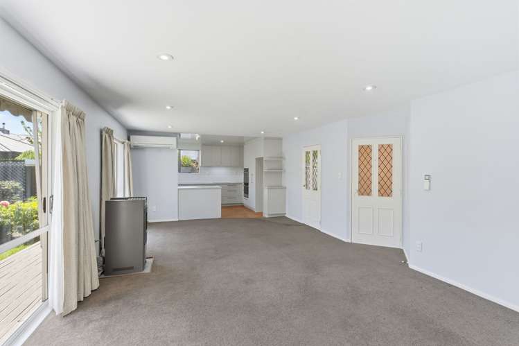 2/10 Baretta Street Somerfield_10