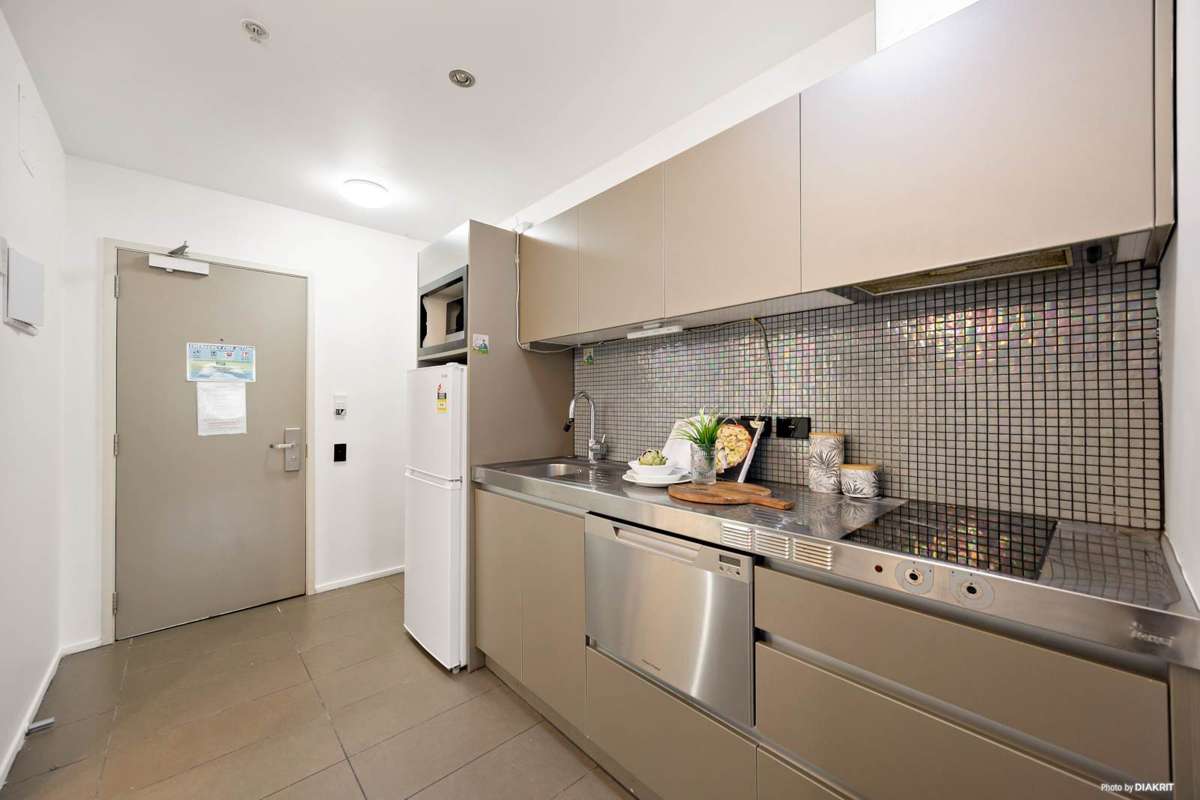 407/19 Anzac Avenue_1