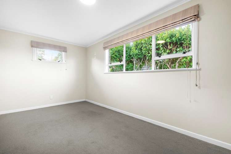 44 Glengarry Road Glen Eden_11
