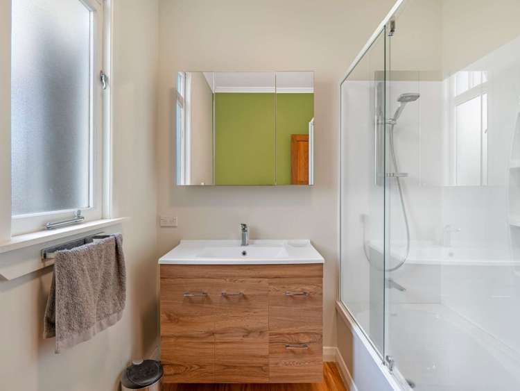 17 Godwin Crescent College Estate_22