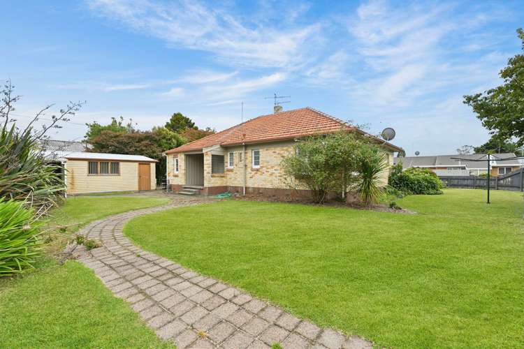 544 Grey Street Hamilton East_13