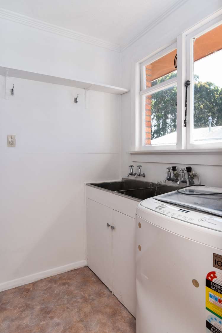 212 Highcliff Road Shiel Hill_17