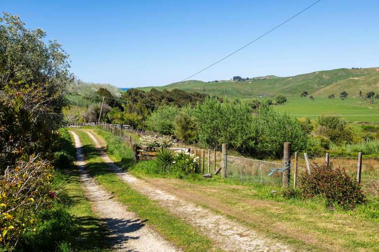 150 Waiomoko Road Whangara_13