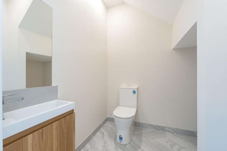 20 Don Oliver Lane Glen Eden_11