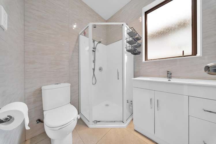 16 & 16A Mander Place Bucklands Beach_32