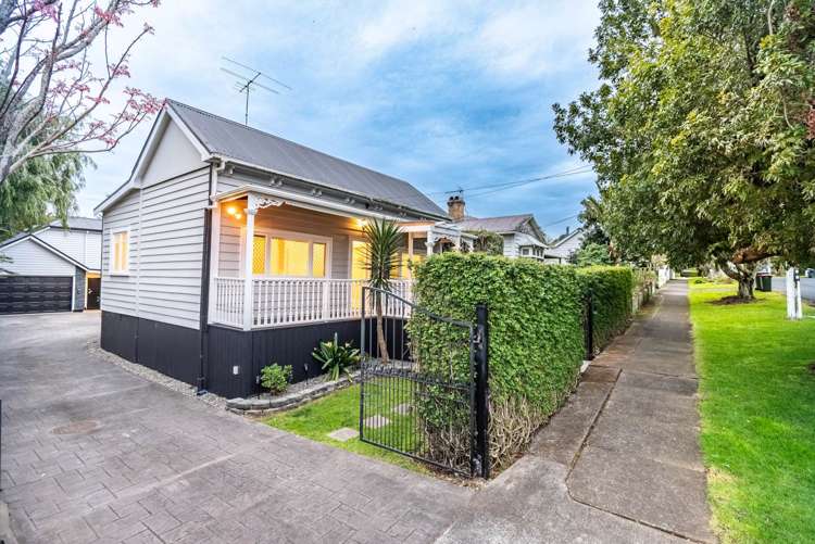 26 & 26A Cameron Street Onehunga_30