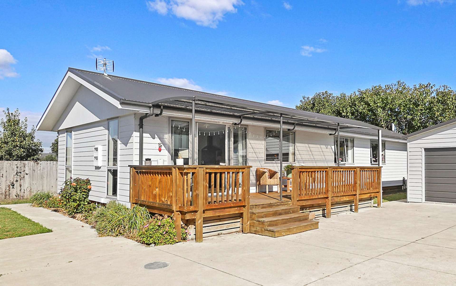 17a Kaplan Avenue Islington_0