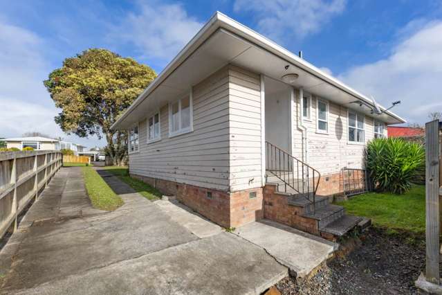 16 Kaikoura Street Henderson_4