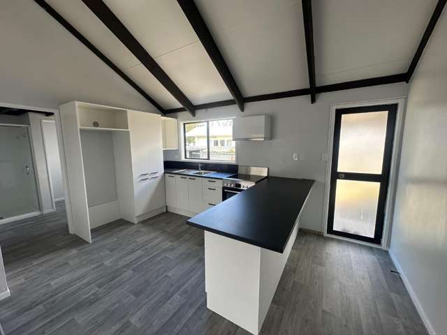 1 Kingsley Place 10480_1