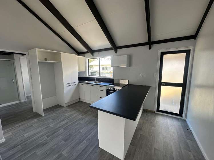 1 Kingsley Place 10480_1