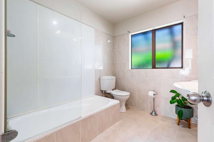 29a Clayburn Road Glen Eden_13